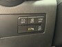 Mazda CX-3 2.0 SKYACTIVE-G 120 SKYLEASE AUTOMAAT NAVIGATIE ADAPTIVE CRUISE CONTROL HEAD-UP DISPLAY KEYLESS GO RIJSTROOKSENSOREN DODEHOEKSENSOREN ACHTERUITRIJCAMERA AFN. TREKHAAK ZEER MOOI !!
