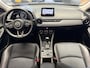 Mazda CX-3 2.0 SKYACTIVE-G 120 SKYLEASE AUTOMAAT NAVIGATIE ADAPTIVE CRUISE CONTROL HEAD-UP DISPLAY KEYLESS GO RIJSTROOKSENSOREN DODEHOEKSENSOREN ACHTERUITRIJCAMERA AFN. TREKHAAK ZEER MOOI !!