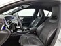 Mercedes-Benz CLA Shooting Brake 200 Business Solution AMG (SFEERVERLICHTING, CAMERA, STOELVERWARMING, GOED ONDERHOUDEN)