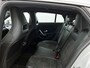 Mercedes-Benz CLA Shooting Brake 200 Business Solution AMG (SFEERVERLICHTING, CAMERA, STOELVERWARMING, GOED ONDERHOUDEN)