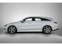Mercedes-Benz CLA Shooting Brake 200 Business Solution AMG (SFEERVERLICHTING, CAMERA, STOELVERWARMING, GOED ONDERHOUDEN)