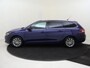 Peugeot 308 SW 1.2 PureTech Allure | cruise control | electronic climate control | Panoramadak | Navigatiesysteem full map |