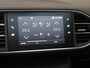 Peugeot 308 SW 1.2 PureTech Allure | cruise control | electronic climate control | Panoramadak | Navigatiesysteem full map |