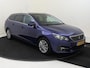 Peugeot 308 SW 1.2 PureTech Allure | cruise control | electronic climate control | Panoramadak | Navigatiesysteem full map |