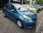 Toyota Yaris 1.0 VVT-i Aspiration | 2E EIGENAAR | 12MND GARANTIE | NAVI | CAMERA | AIRCO | NW APK |