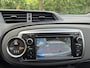 Toyota Yaris 1.0 VVT-i Aspiration | 2E EIGENAAR | 12MND GARANTIE | NAVI | CAMERA | AIRCO | NW APK |