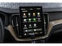 Volvo XC60 2.0 T6 Plug-in Hybrid AWD Plus Dark | PHEV | Trekhaak | Panoramadak | Head-up Display | 360 Graden Camera | Keyless Entry | Elektrische Achterklep | Elektrisch Verstelbare Voorstoelen | Stoelverwarming voor en achter | Cruise Control Adaptief | BLIS | Apple Carplay | Android Auto