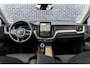 Volvo XC60 2.0 T6 Plug-in Hybrid AWD Plus Dark | PHEV | Trekhaak | Panoramadak | Head-up Display | 360 Graden Camera | Keyless Entry | Elektrische Achterklep | Elektrisch Verstelbare Voorstoelen | Stoelverwarming voor en achter | Cruise Control Adaptief | BLIS | Apple Carplay | Android Auto