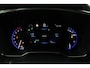 Toyota Corolla Touring Sports 1.8 Hybrid Dynamic | Leder - stof bekleding | Stuur en stoelverwarming | Electrische achterklep |