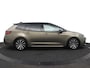 Toyota Corolla Touring Sports 1.8 Hybrid Dynamic | Leder - stof bekleding | Stuur en stoelverwarming | Electrische achterklep |