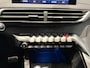 Peugeot 3008 1.6 PureTech GT Line | Panoramadak | Focal Audio | Trekhaak | Zeer compleet!