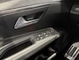 Peugeot 3008 1.6 PureTech GT Line | Panoramadak | Focal Audio | Trekhaak | Zeer compleet!