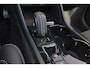 Volvo XC40 T5 AWD R-Design Intro Edition - Panorama/schuifdak - Harman/Kardon audio - Parkeercamera achter - Verwarmde voorstoelen, stuur & achterbank - Parkeersensoren voor & achter - Cruise control - Extra getint glas - Standkachel - 20' LMV