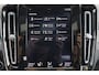 Volvo XC40 T5 AWD R-Design Intro Edition - Panorama/schuifdak - Harman/Kardon audio - Parkeercamera achter - Verwarmde voorstoelen, stuur & achterbank - Parkeersensoren voor & achter - Cruise control - Extra getint glas - Standkachel - 20' LMV