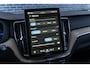 Volvo XC60 2.0 T6 Plug-in Hybrid AWD Ultra Dark PHEV | Trekhaak | Luchtvering | Harman Kardon Audio | Panoramadak | Head-up Display | 360 Graden Camera | Keyless Entry | Elektrische Achterklep | Elektrisch Verstelbare Voorstoelen | Navigatie | Stoelverwarming voor en achter