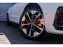 Volvo XC60 2.0 T6 Plug-in Hybrid AWD Ultra Dark PHEV | Trekhaak | Luchtvering | Harman Kardon Audio | Panoramadak | Head-up Display | 360 Graden Camera | Keyless Entry | Elektrische Achterklep | Elektrisch Verstelbare Voorstoelen | Navigatie | Stoelverwarming voor en achter