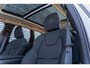 Volvo XC60 2.0 T6 Plug-in Hybrid AWD Ultra Dark PHEV | Trekhaak | Luchtvering | Harman Kardon Audio | Panoramadak | Head-up Display | 360 Graden Camera | Keyless Entry | Elektrische Achterklep | Elektrisch Verstelbare Voorstoelen | Navigatie | Stoelverwarming voor en achter