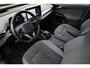 Volkswagen ID.5 Pro Business 77 kWh SOH 97,91% | 286PK / 210kW, Harman & Kardon multimedia pakket plus, navigatie, LED Matrix (IQ.Lights), lederen / alcantara bekleding, verwarmbare voorstoelen, verwarmbaar multifunctioneel lederen stuurwiel, 20" 'Drammen' LMV, keyless go & entry, achteruitrijcamera (rear view), parkeersensoren voor en achter (pdc), adaptieve cruise control (acc), Apple Carplay & Android Auto, sfeerverlichting, elektrische achterklep, elektrisch verstel-, verwarm- en inklapbare buitenspiegels etc.