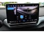 Volkswagen ID.5 Pro Business 77 kWh SOH 97,91% | 286PK / 210kW, Harman & Kardon multimedia pakket plus, navigatie, LED Matrix (IQ.Lights), lederen / alcantara bekleding, verwarmbare voorstoelen, verwarmbaar multifunctioneel lederen stuurwiel, 20" 'Drammen' LMV, keyless go & entry, achteruitrijcamera (rear view), parkeersensoren voor en achter (pdc), adaptieve cruise control (acc), Apple Carplay & Android Auto, sfeerverlichting, elektrische achterklep, elektrisch verstel-, verwarm- en inklapbare buitenspiegels etc.