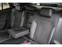 Volkswagen ID.5 Pro Business 77 kWh SOH 97,91% | 286PK / 210kW, Harman & Kardon multimedia pakket plus, navigatie, LED Matrix (IQ.Lights), lederen / alcantara bekleding, verwarmbare voorstoelen, verwarmbaar multifunctioneel lederen stuurwiel, 20" 'Drammen' LMV, keyless go & entry, achteruitrijcamera (rear view), parkeersensoren voor en achter (pdc), adaptieve cruise control (acc), Apple Carplay & Android Auto, sfeerverlichting, elektrische achterklep, elektrisch verstel-, verwarm- en inklapbare buitenspiegels etc.
