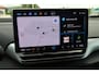 Volkswagen ID.5 Pro Business 77 kWh SOH 97,91% | 286PK / 210kW, Harman & Kardon multimedia pakket plus, navigatie, LED Matrix (IQ.Lights), lederen / alcantara bekleding, verwarmbare voorstoelen, verwarmbaar multifunctioneel lederen stuurwiel, 20" 'Drammen' LMV, keyless go & entry, achteruitrijcamera (rear view), parkeersensoren voor en achter (pdc), adaptieve cruise control (acc), Apple Carplay & Android Auto, sfeerverlichting, elektrische achterklep, elektrisch verstel-, verwarm- en inklapbare buitenspiegels etc.