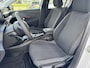 Peugeot e-208 Active Pack EV 3-FASEN 50kWh 136pk | LAGE KM-STAND! | NAVI | LED KOPLAMPEN | PARKEERHULP | LM-VELGEN | CLIMA | CRUISE | KEYLESS START | DAB+ |