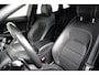 Jaguar E-Pace 1.5 P300e AWD R-Dynamic HSE 310pk | Panoramadak | Meridian Audio | Elekt. Trekhaak