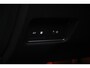 Jaguar E-Pace 1.5 P300e AWD R-Dynamic HSE 310pk | Panoramadak | Meridian Audio | Elekt. Trekhaak