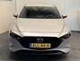 Mazda 3 2.0 e-SKYACTIV-G M HYBRID 122 EXCLUSIVE-LINE NAVIGATIE 360 CAMERA ADAPTIVE CRUISE CONTROL HEAD-UP DISPLAY APPLE CARPLAY/ANDROID RIJSTROOKSENSOREN DODEHOEKSENSOREN ZEER MOOI !!