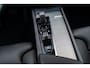 Volvo XC60 2.0 T6 Plug-in Hybrid AWD Plus Dark | PHEV | Harman Kardon Audio | Panoramadak | 360 Graden Camera | Parkeersensoren | Keyless Entry | Elektrische Achterklep | Elektrisch Verstelbare Voorstoelen | Navigatie | LED Koplampen Adaptief