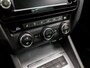 Skoda Octavia Combi 1.0 TSI Sport Automaat (APPLE CARPLAY, NAVIGATIE, CLIMATE, XENON, STOELVERWARMING, SPORTSTOELEN, KEYLESS, GETINT GLAS, CRUISE, PARKEERSENSOREN, NIEUWSTAAT)