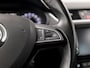 Skoda Octavia Combi 1.0 TSI Sport Automaat (APPLE CARPLAY, NAVIGATIE, CLIMATE, XENON, STOELVERWARMING, SPORTSTOELEN, KEYLESS, GETINT GLAS, CRUISE, PARKEERSENSOREN, NIEUWSTAAT)