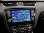 Skoda Octavia Combi 1.0 TSI Sport Automaat (APPLE CARPLAY, NAVIGATIE, CLIMATE, XENON, STOELVERWARMING, SPORTSTOELEN, KEYLESS, GETINT GLAS, CRUISE, PARKEERSENSOREN, NIEUWSTAAT)