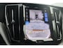 Volvo XC60 2.0 T6 Plug-in Hybrid AWD Plus Dark | PHEV Long Range | Harman Kardon Audio | Panoramadak | 360 Graden Camera | Parkeersensoren | Keyless Entry | Elektrische Achterklep | Elektrisch Verstelbare Voorstoelen | Navigatie | LED Koplampen Adaptief