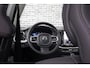 Volvo XC60 2.0 T6 Plug-in Hybrid AWD Plus Dark | PHEV Long Range | Harman Kardon Audio | Panoramadak | 360 Graden Camera | Parkeersensoren | Keyless Entry | Elektrische Achterklep | Elektrisch Verstelbare Voorstoelen | Navigatie | LED Koplampen Adaptief