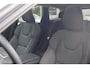 Volvo XC60 2.0 T6 Plug-in Hybrid AWD Plus Dark | PHEV Long Range | Harman Kardon Audio | Panoramadak | 360 Graden Camera | Parkeersensoren | Keyless Entry | Elektrische Achterklep | Elektrisch Verstelbare Voorstoelen | Navigatie | LED Koplampen Adaptief
