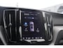 Volvo XC60 2.0 T6 Plug-in Hybrid AWD Plus Dark | PHEV Long Range | Harman Kardon Audio | Panoramadak | 360 Graden Camera | Parkeersensoren | Keyless Entry | Elektrische Achterklep | Elektrisch Verstelbare Voorstoelen | Navigatie | LED Koplampen Adaptief