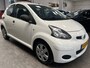 Toyota Aygo 1.0-12V Now NAP - Elektr.ramen - Airco.