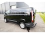 Ford Transit Custom 270 2.2 TDCI L1H1 Trend marge Rolstoel gekeurd. laadklep voor rolstoelgebruik, trekhaak, airco, stoelverwarming, zomer/winterset