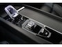 Volvo XC60 T8 455PK Plus Black Edition | 360° | 21" | Getint Glas | Head Up Display | HK Audio | Full LED