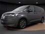 Volkswagen Multivan 1.4 eHybrid L2H1 Style | Pano Dak | Trekhaak | Camera | Elek. Achterklep | Parkeerhulp | Matrix LED | Spiegelpakket | Getint Glas | 18'' |