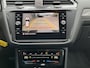 Volkswagen Tiguan 1.5 TSI Life Business / 7 Persoons / Digitale Cockpit / Trekhaak / Achteruitrijcamera / Parkeersensoren V + A  /  Achterklep elektrisch / Lane Assist