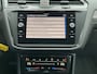 Volkswagen Tiguan 1.5 TSI Life Business / 7 Persoons / Digitale Cockpit / Trekhaak / Achteruitrijcamera / Parkeersensoren V + A  /  Achterklep elektrisch / Lane Assist