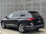 Volkswagen Tiguan 1.5 TSI Life Business / 7 Persoons / Digitale Cockpit / Trekhaak / Achteruitrijcamera / Parkeersensoren V + A  /  Achterklep elektrisch / Lane Assist