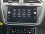Volkswagen Tiguan 1.5 TSI Life Business / 7 Persoons / Digitale Cockpit / Trekhaak / Achteruitrijcamera / Parkeersensoren V + A  /  Achterklep elektrisch / Lane Assist