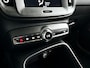 Volvo XC40 T4 Plug-in hybrid Essential Bright | Park assist | Cruise control | Navigatie