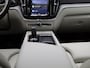 Volvo XC60 T6 PHEV 4x4 Plus Bright Aut. | LEDEREN BEKLEDING | PANORAMADAK | APPLE CARPLAY | ANDROID AUTO | STUURWIELVERWARMING | CLIMATE CONTROL | ELEKTRISCHE ACHTERKLEP | HARMAN KARDON | STOELVERWARMING ACHTER |