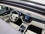 Volvo XC60 T6 PHEV 4x4 Plus Bright Aut. | LEDEREN BEKLEDING | PANORAMADAK | APPLE CARPLAY | ANDROID AUTO | STUURWIELVERWARMING | CLIMATE CONTROL | ELEKTRISCHE ACHTERKLEP | HARMAN KARDON | STOELVERWARMING ACHTER |