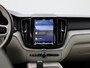 Volvo XC60 T6 PHEV 4x4 Plus Bright Aut. | LEDEREN BEKLEDING | PANORAMADAK | APPLE CARPLAY | ANDROID AUTO | STUURWIELVERWARMING | CLIMATE CONTROL | ELEKTRISCHE ACHTERKLEP | HARMAN KARDON | STOELVERWARMING ACHTER |