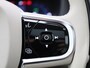 Volvo XC60 T6 PHEV 4x4 Plus Bright Aut. | LEDEREN BEKLEDING | PANORAMADAK | APPLE CARPLAY | ANDROID AUTO | STUURWIELVERWARMING | CLIMATE CONTROL | ELEKTRISCHE ACHTERKLEP | HARMAN KARDON | STOELVERWARMING ACHTER |